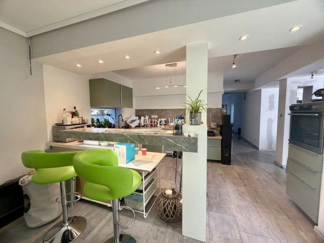 Eladó családi ház, Kistarcsán 150 M Ft, 3 szobás