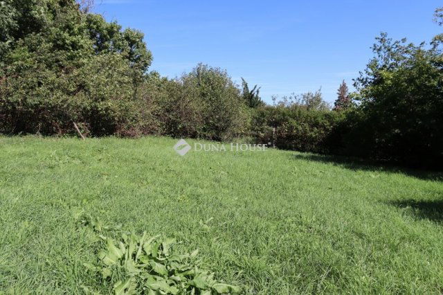 Eladó telek, Fonyódon 35 M Ft / költözzbe.hu