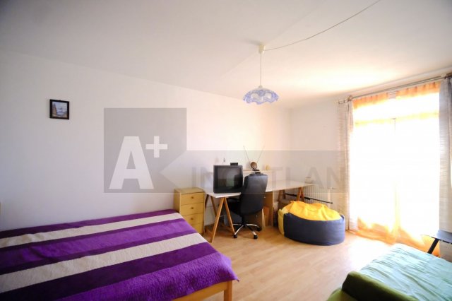 Eladó panellakás, Pécsett 44.9 M Ft, 2 szobás