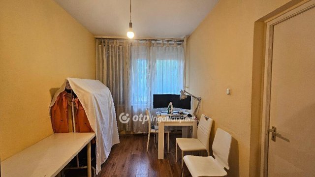 Eladó panellakás, Budapesten, XX. kerületben 49.9 M Ft, 2 szobás