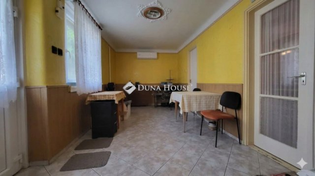 Eladó családi ház, Kiskunfélegyházán 48 M Ft, 2 szobás