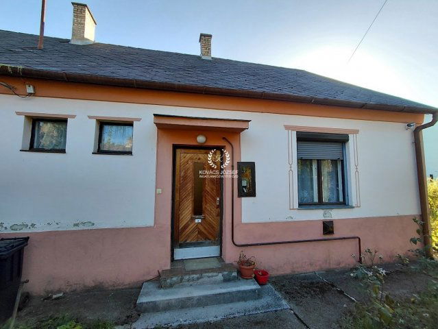 Eladó ikerház, Ózdon, Rózsadomb úton 5.9 M Ft, 3 szobás