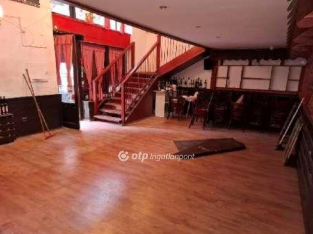 Eladó üzlethelyiség, Budapesten, IX. kerületben 120 M Ft