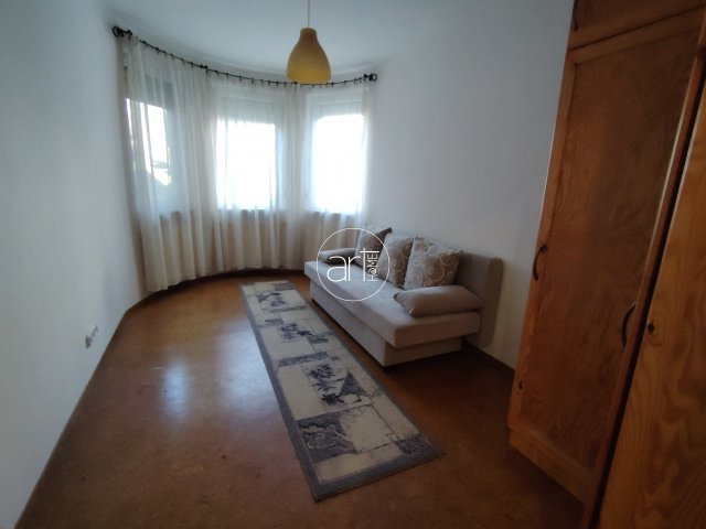 Kiadó téglalakás, albérlet, Szegeden, Fő fasoron 350 E Ft / hó