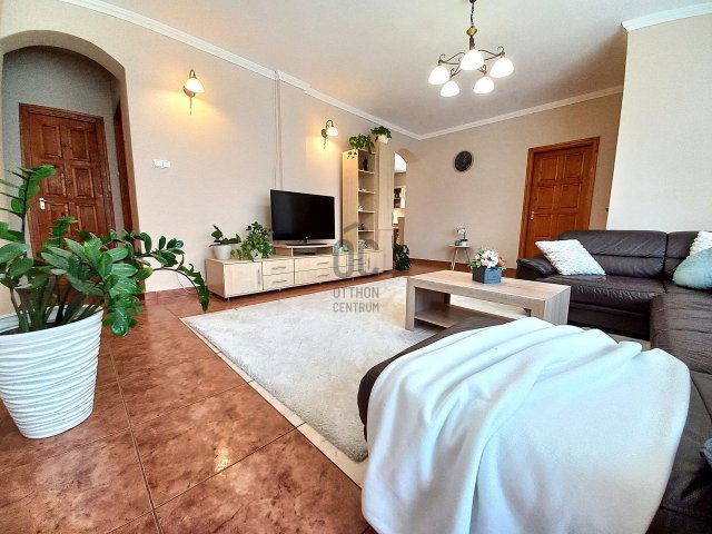 Eladó családi ház, Balmazújvárosban 89.9 M Ft, 4 szobás