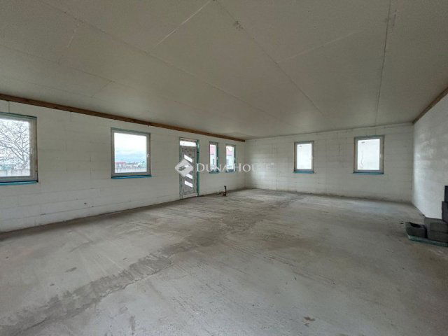 Eladó ikerház, Bugyin 50 M Ft, 5 szobás / költözzbe.hu