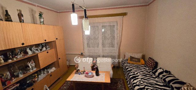 Eladó családi ház, Újlétán 18.5 M Ft, 2 szobás