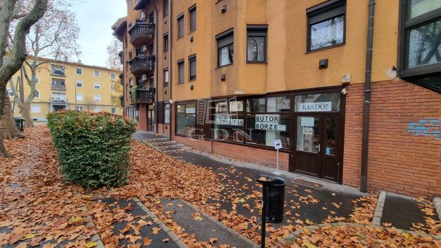 Kiadó üzlethelyiség, Székesfehérvárott 820 E Ft / hó