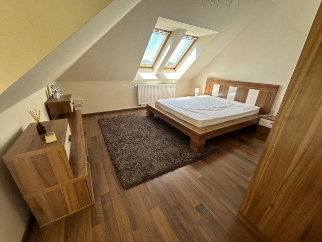 Kiadó téglalakás, albérlet, Debrecenben 350 E Ft / hó, 3 szobás