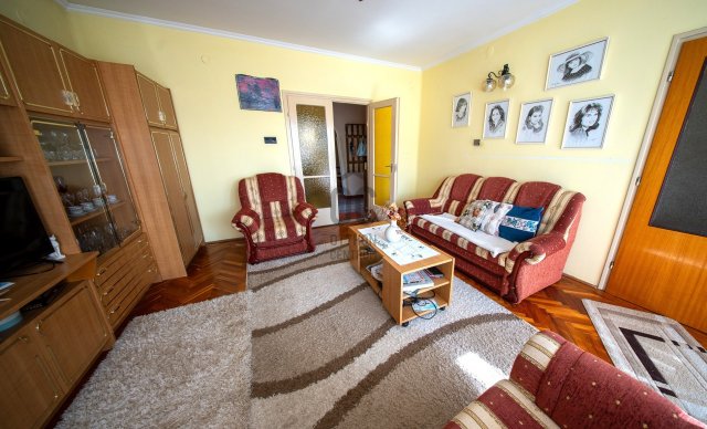 Eladó ikerház, Debrecenben 89.9 M Ft, 4 szobás