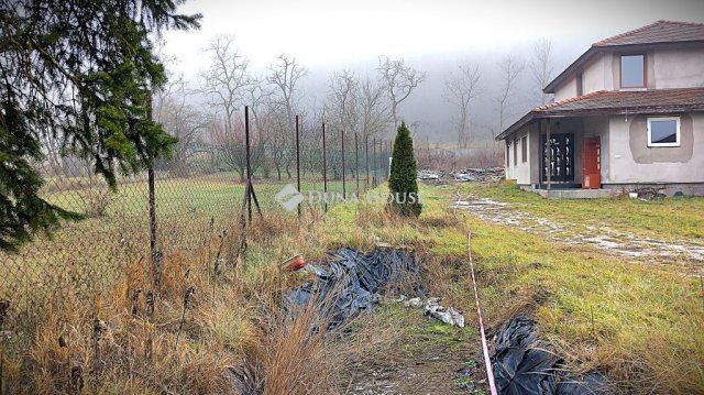 Eladó telek, Dorogon 1.9 M Ft / költözzbe.hu