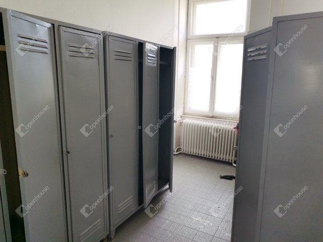 Eladó üzlethelyiség, Lábatlanon 140 M Ft / költözzbe.hu