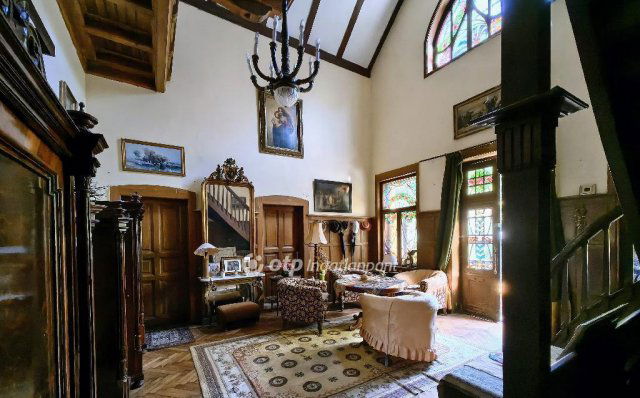 Eladó családi ház, Törökbálinton 666.75 M Ft, 7 szobás