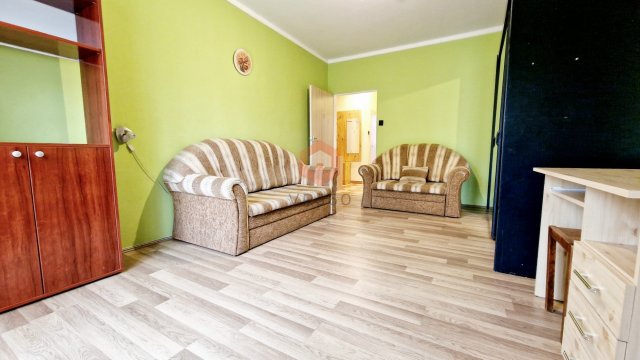 Kiadó panellakás, albérlet, Pécsett, Gosztonyi Gyula utcában