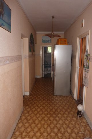 Eladó családi ház, Csörögön 64.9 M Ft, 5 szobás