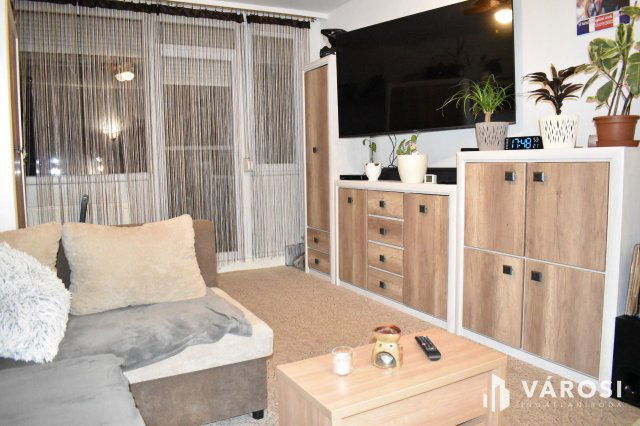 Eladó panellakás, Gyulán 29.9 M Ft, 2 szobás