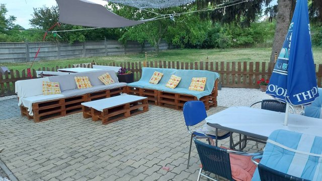 Eladó családi ház, Szolnokon 49.99 M Ft, 4 szobás