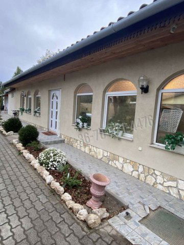 Eladó családi ház, Érden 89.9 M Ft, 4 szobás