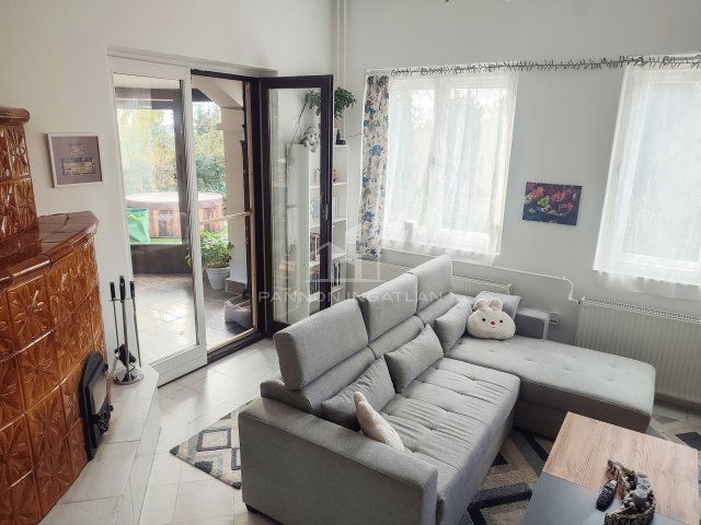 Eladó családi ház, Velencén 85.9 M Ft, 4 szobás