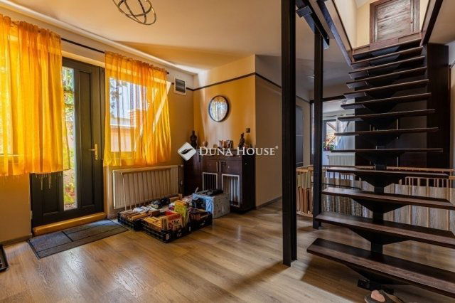 Eladó családi ház, Budapesten, XVI. kerületben 429 M Ft