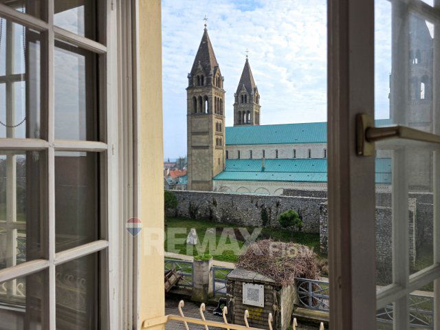 Kiadó téglalakás, albérlet, Pécsett, Aradi Vértanúk útján