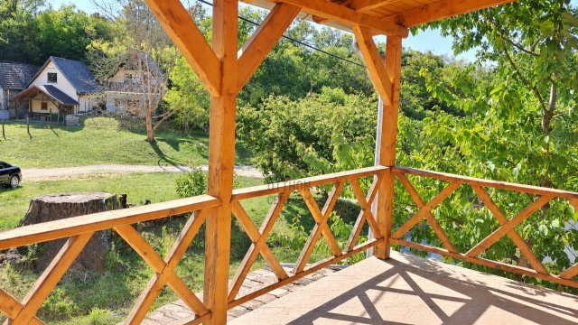 Eladó nyaraló, Süttőn 11.5 M Ft, 1 szobás
