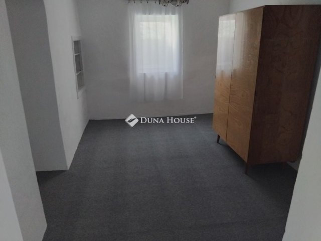 Eladó családi ház, Kecskeméten 22 M Ft, 2 szobás