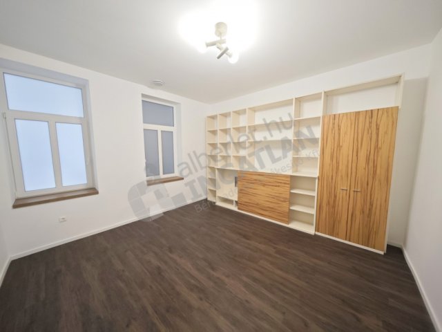 Kiadó téglalakás, albérlet, XII. kerületben, Királyhágó utcában