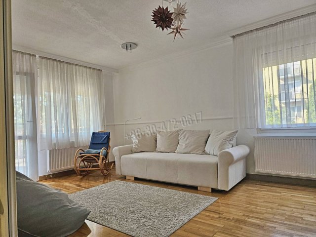 Eladó panellakás, Egerben, Almagyar utcában 77.5 M Ft, 2+1 szobás