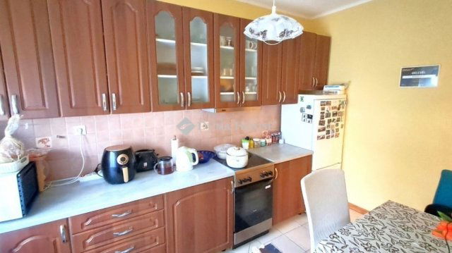 Eladó téglalakás, Csepregen 35 M Ft, 2 szobás