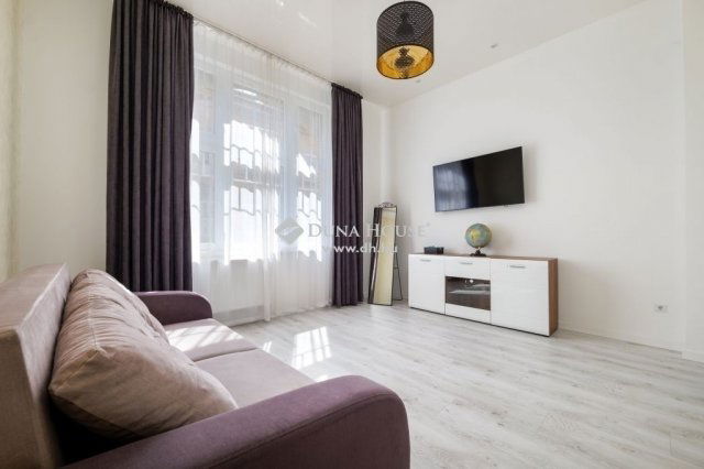 Eladó téglalakás, Budapesten, VI. kerületben 129.5 M Ft