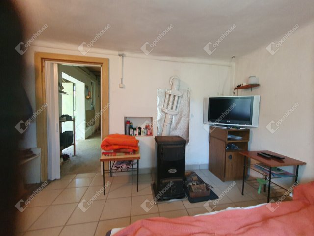 Eladó nyaraló, Homokkomáromon 4.9 M Ft, 2 szobás