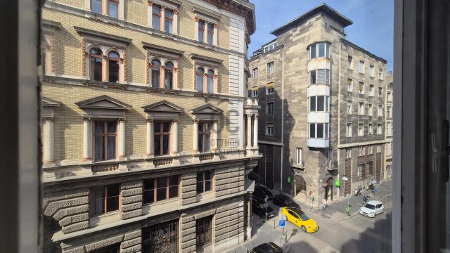 Kiadó téglalakás, albérlet, V. kerületben, Mérleg utcában