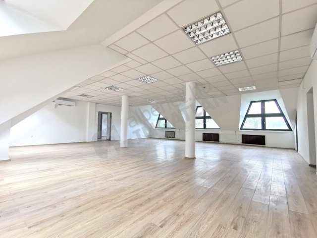 Kiadó iroda, Budapesten, XII. kerületben, Városmajor utcában