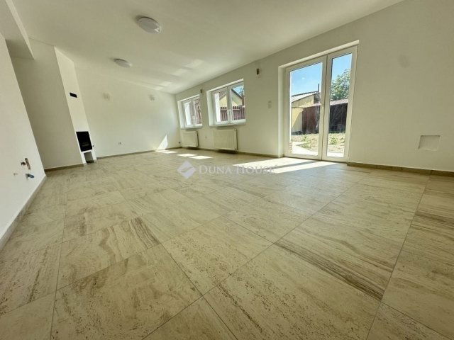 Eladó családi ház, Dunaharasztin 77.9 M Ft, 4 szobás