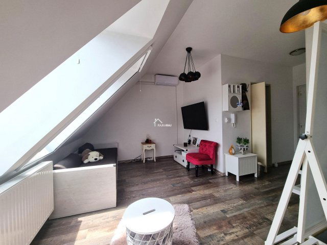 Eladó téglalakás, Mosonmagyaróváron 23.9 M Ft, 1 szobás