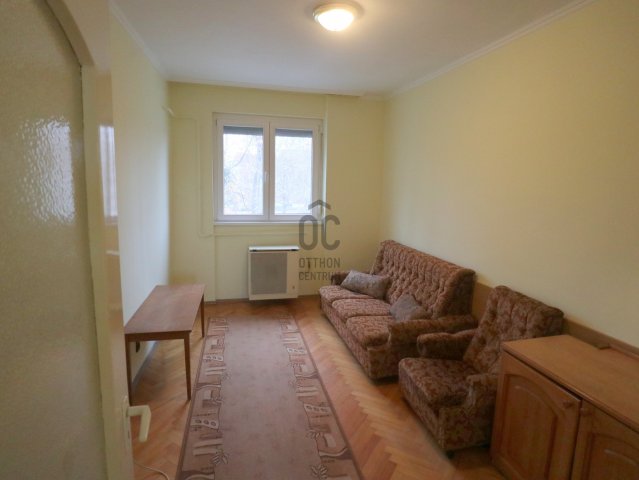 Eladó téglalakás, Kecskeméten 44.9 M Ft, 2 szobás