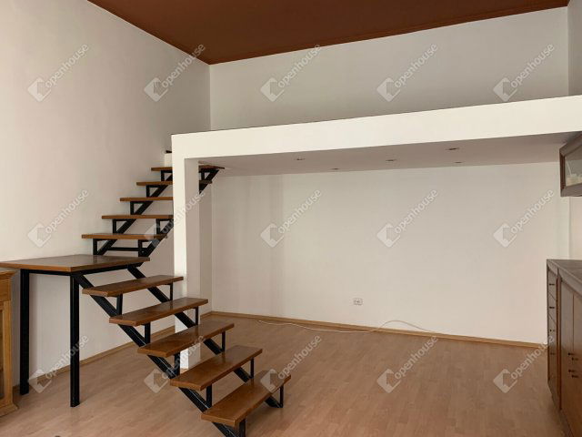 Eladó téglalakás, Szombathelyen 60.5 M Ft, 2 szobás