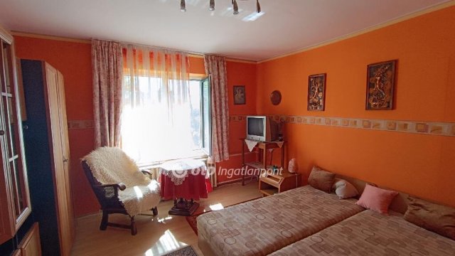 Eladó családi ház, Tarnaleleszen 18 M Ft, 4 szobás
