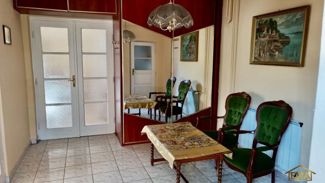 Kiadó családi ház, albérlet, XVIII. kerületben, Hargita téren