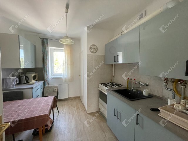 Kiadó téglalakás, albérlet, Debrecenben 170 E Ft / hó, 3 szobás