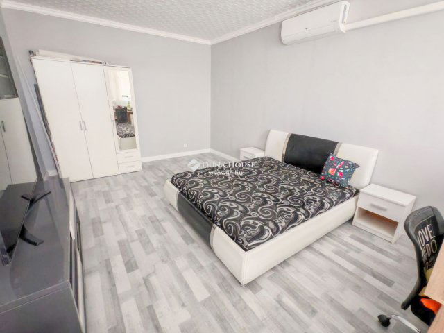 Eladó panellakás, Nyíregyházán 41.9 M Ft, 2 szobás