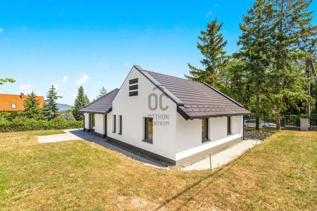 Eladó családi ház, Tahitótfalun 135 M Ft, 4 szobás
