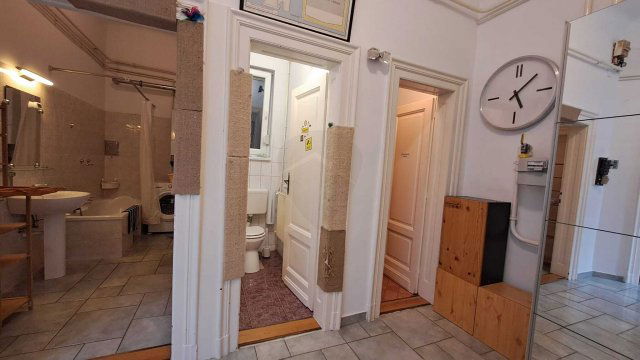 Eladó téglalakás, Budapesten, V. kerületben 179.9 M Ft