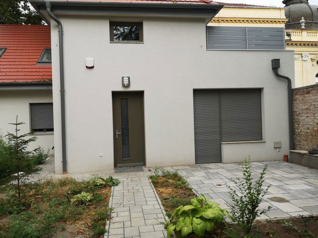 Kiadó ikerház, albérlet, XIV. kerületben, Thököly úton