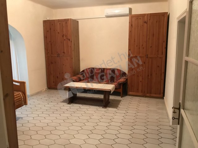 Kiadó téglalakás, albérlet, X. kerületben, Tarló utcában