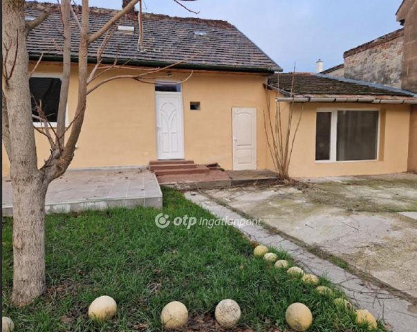 Eladó téglalakás, Budapesten, XX. kerületben 55.99 M Ft