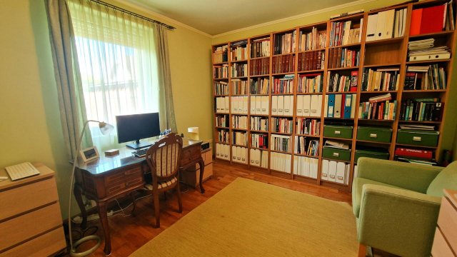 Eladó családi ház, Szigethalmon 89.9 M Ft, 3 szobás