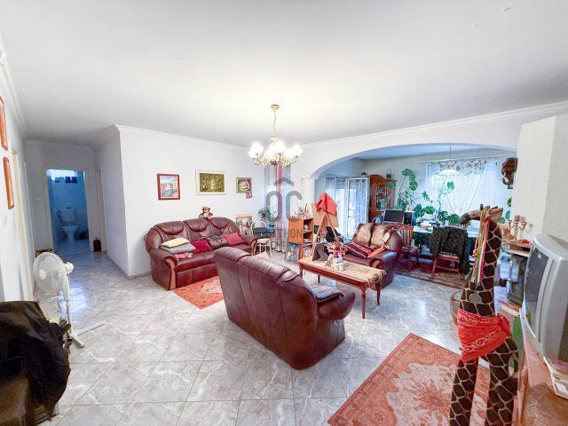 Eladó családi ház, Debrecenben 119.999 M Ft, 4 szobás