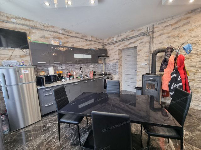 Eladó családi ház, Eleken 35.49 M Ft, 2 szobás
